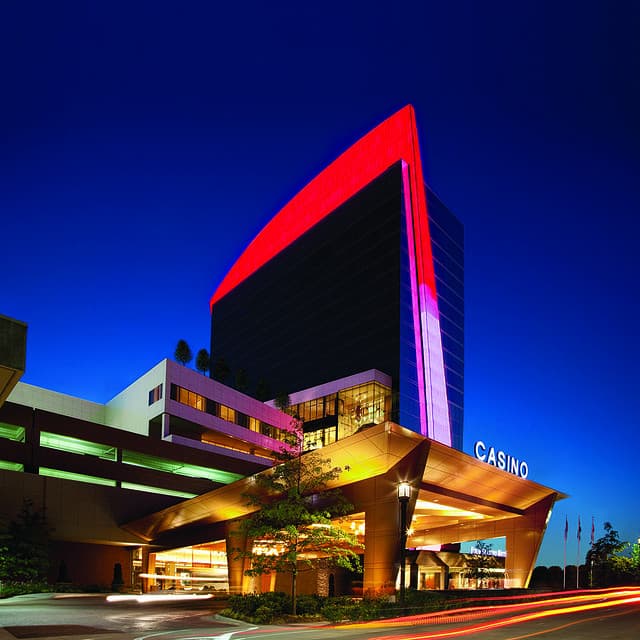 Horseshoe St. Louis casino